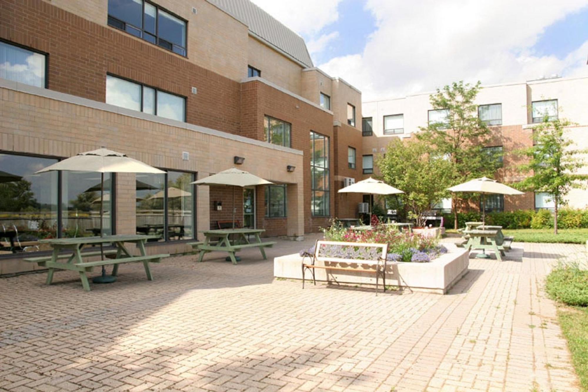 Residence & Conference Centre - King City Exterior photo